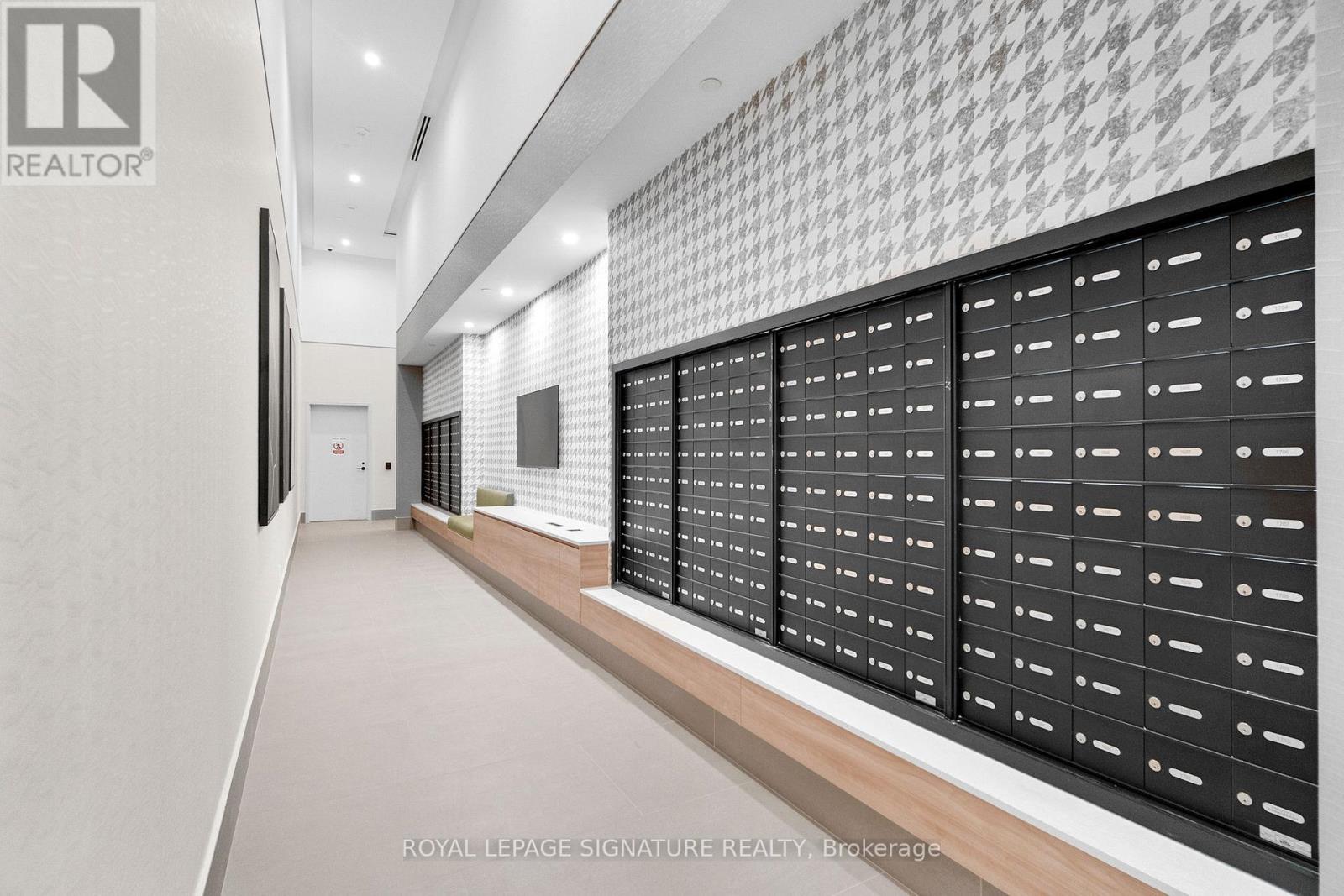 722 - 1007 The Queensway, Toronto, Ontario  M8Z 6C7 - Photo 11 - W12540570