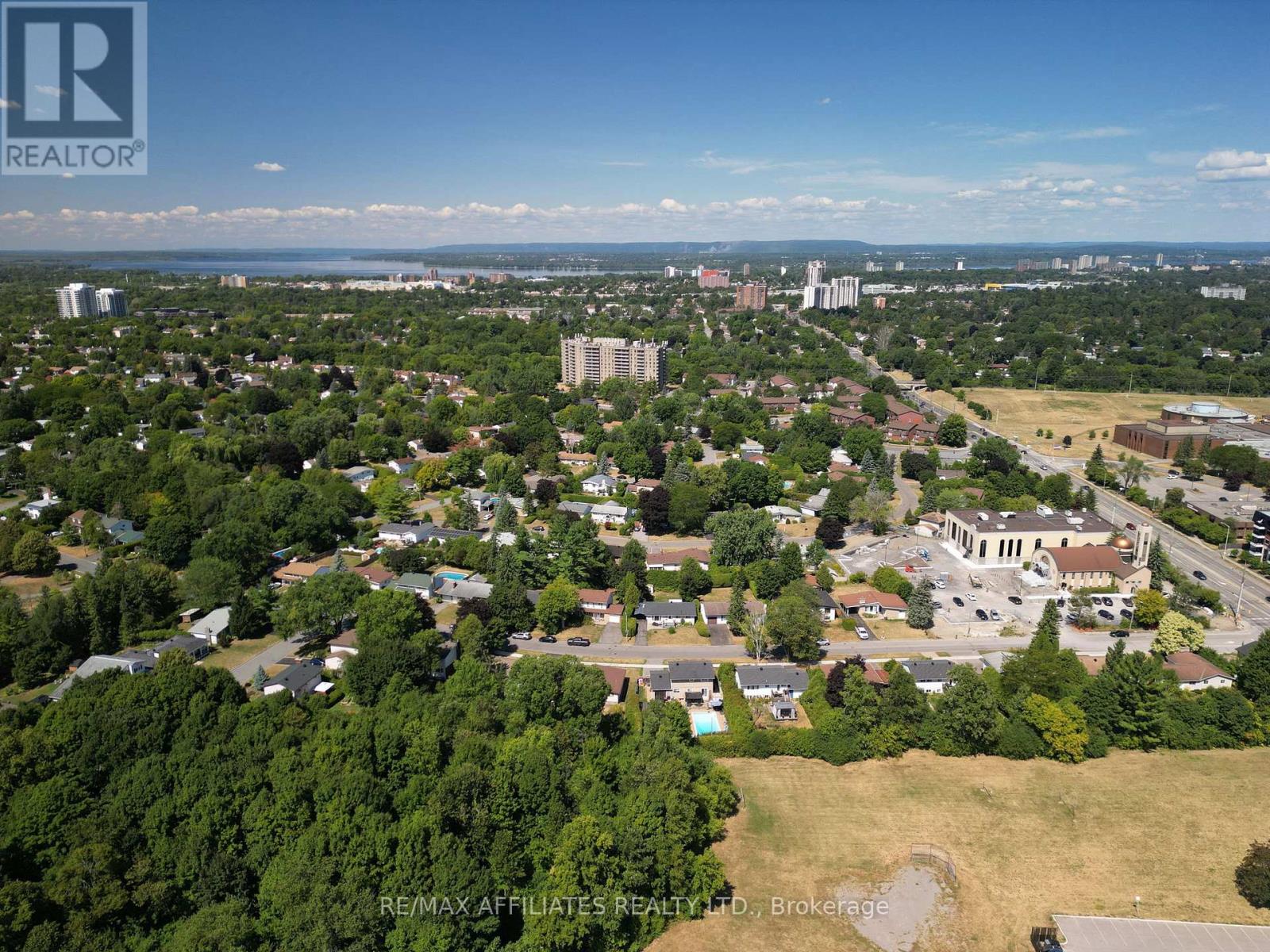 17 Canfield Road, Ottawa, Ontario  K2H 5S7 - Photo 39 - X12436501