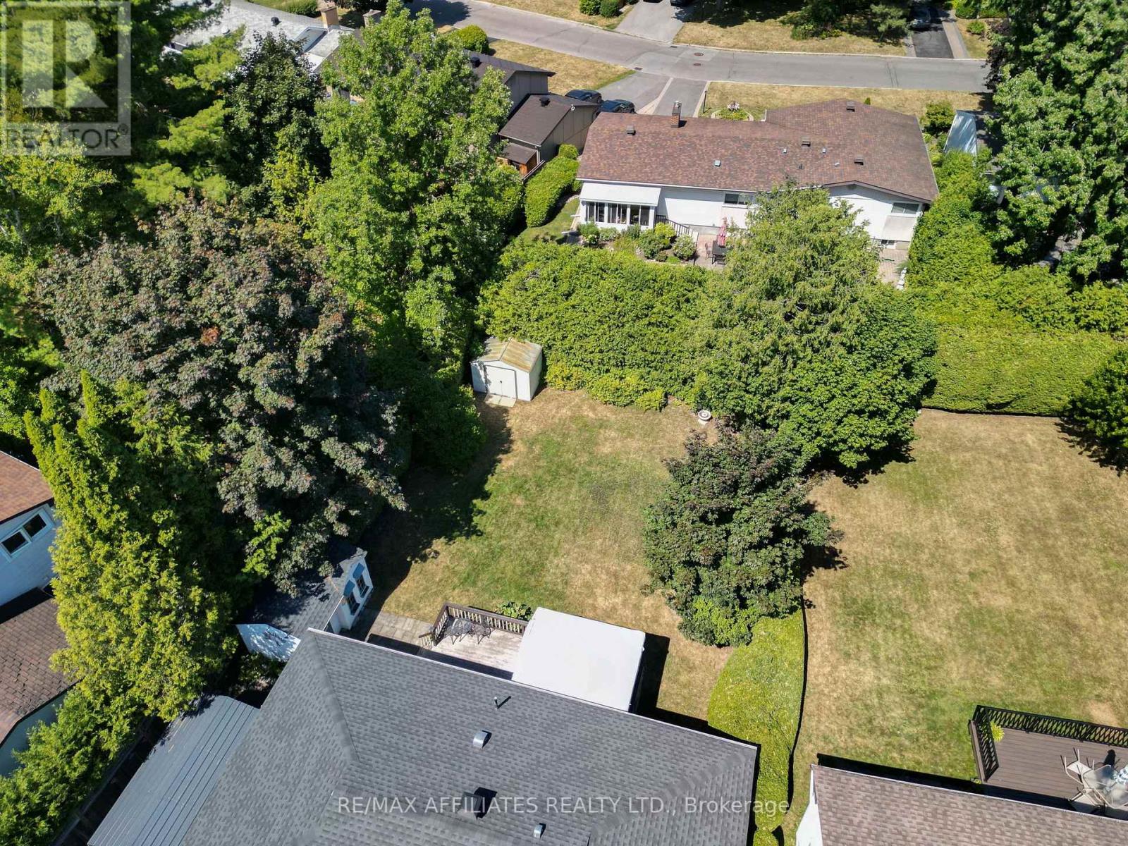 17 Canfield Road, Ottawa, Ontario  K2H 5S7 - Photo 40 - X12436501