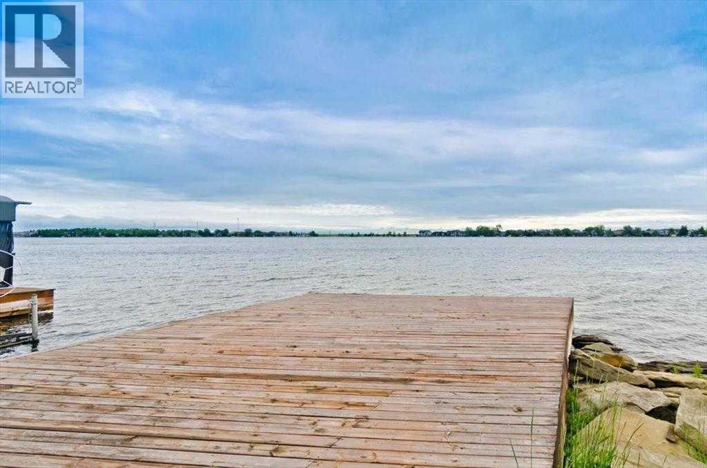 492 West Chestermere Drive, Chestermere, Alberta  T1X 1B3 - Photo 7 - A2274146