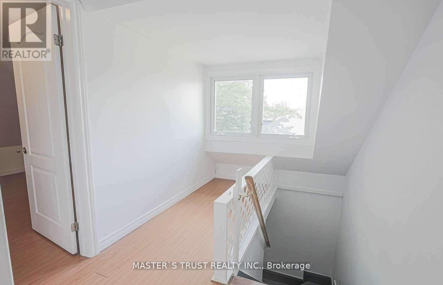 Upper - 2668 Midland Avenue, Toronto (Agincourt South-Malvern West), Ontario  M1S 1R7 - Photo 18 - E12608180