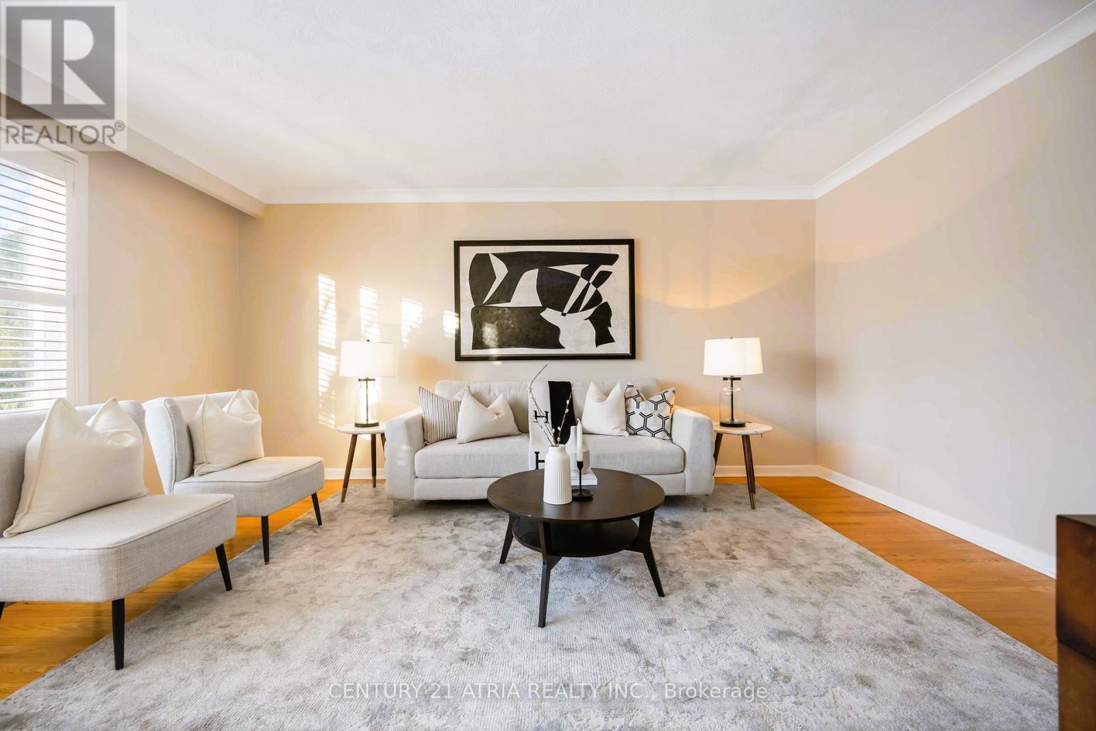 39 Amberdale Drive, Toronto, Ontario  M1P 4B9 - Photo 4 - E12606406