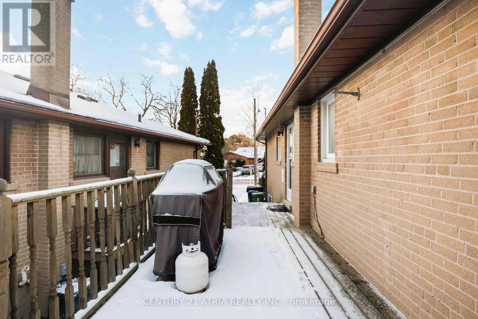 39 Amberdale Drive, Toronto, Ontario  M1P 4B9 - Photo 43 - E12606406