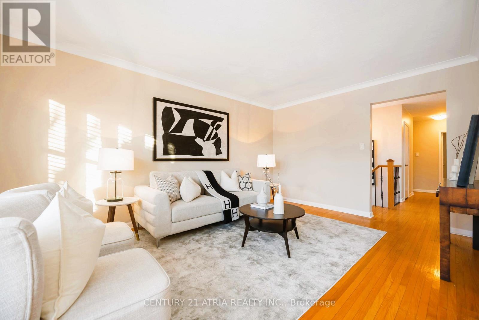 39 Amberdale Drive, Toronto, Ontario  M1P 4B9 - Photo 7 - E12606406