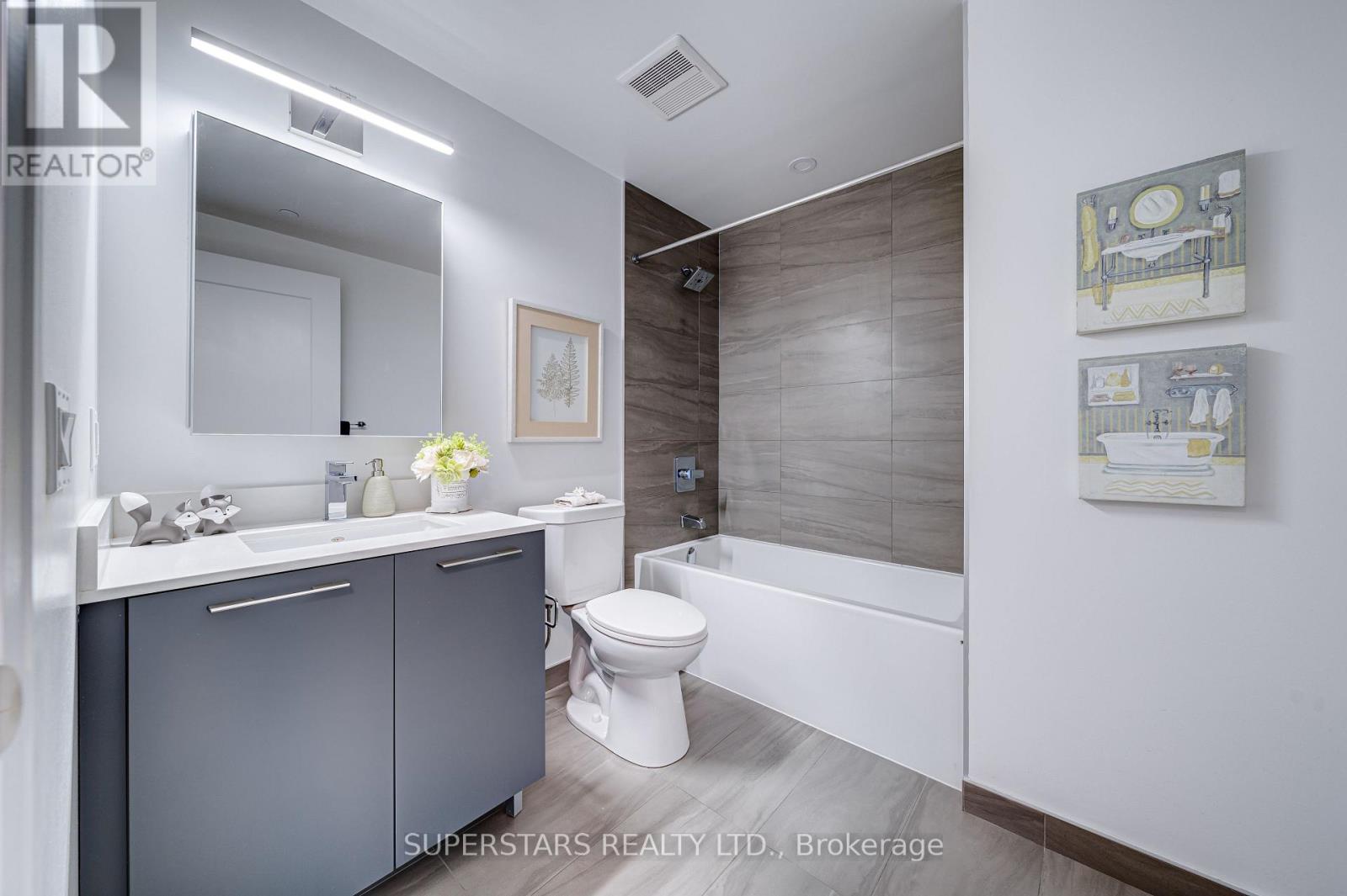 307 - 38 Water Walk Drive, Markham, Ontario  L3R 6M8 - Photo 10 - N12584820