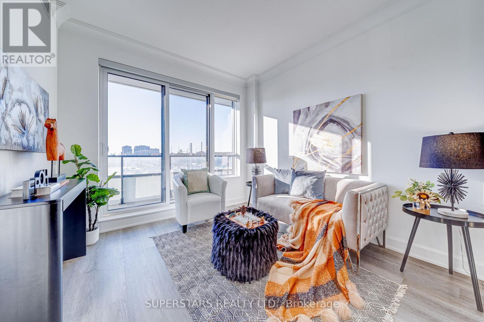 307 - 38 Water Walk Drive, Markham, Ontario  L3R 6M8 - Photo 3 - N12584820