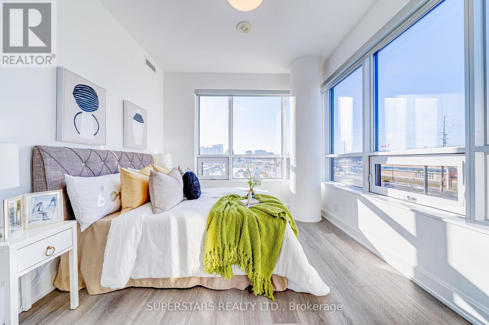 307 - 38 Water Walk Drive, Markham, Ontario  L3R 6M8 - Photo 8 - N12584820