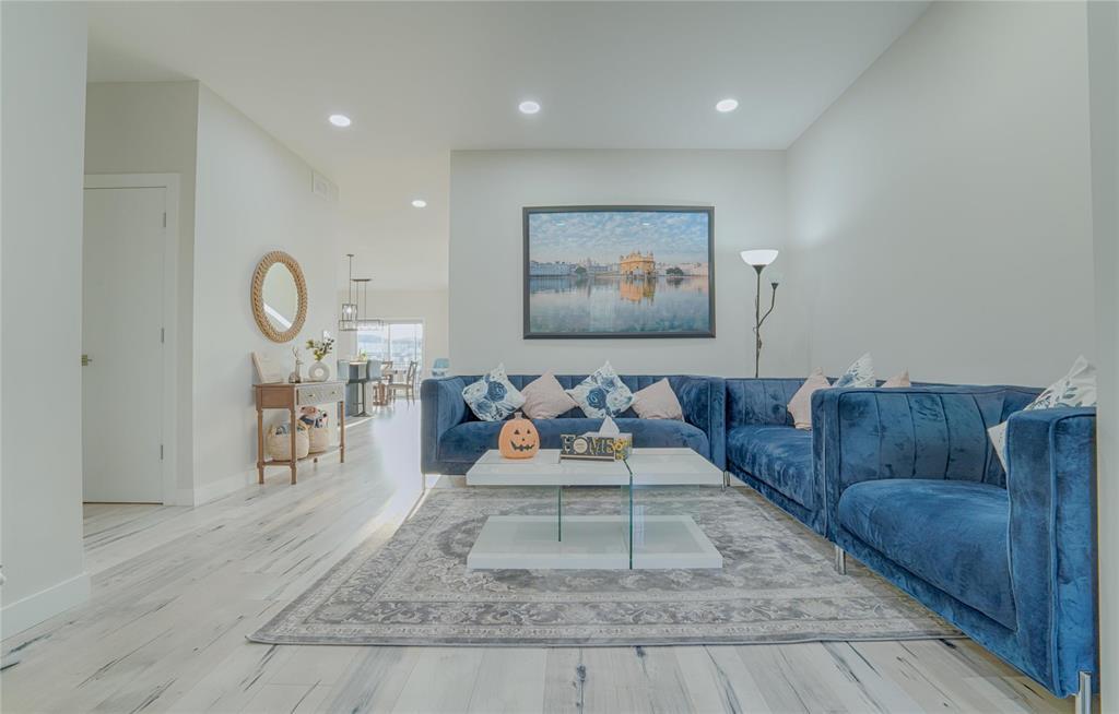 60 David George Drive, Winnipeg, Manitoba  R3W 0P4 - Photo 6 - 202529615