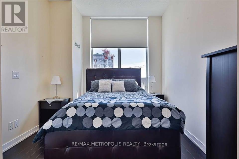 215 - 4011 Brickstone Mews, Mississauga, Ontario  L5B 0G3 - Photo 12 - W12608178