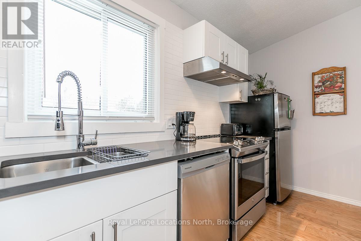 167 Escarpment Crescent, Collingwood, Ontario  L9Y 5B4 - Photo 14 - S12608212