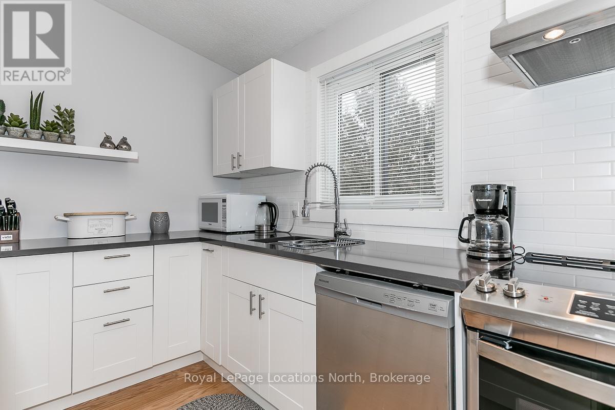 167 Escarpment Crescent, Collingwood, Ontario  L9Y 5B4 - Photo 15 - S12608212