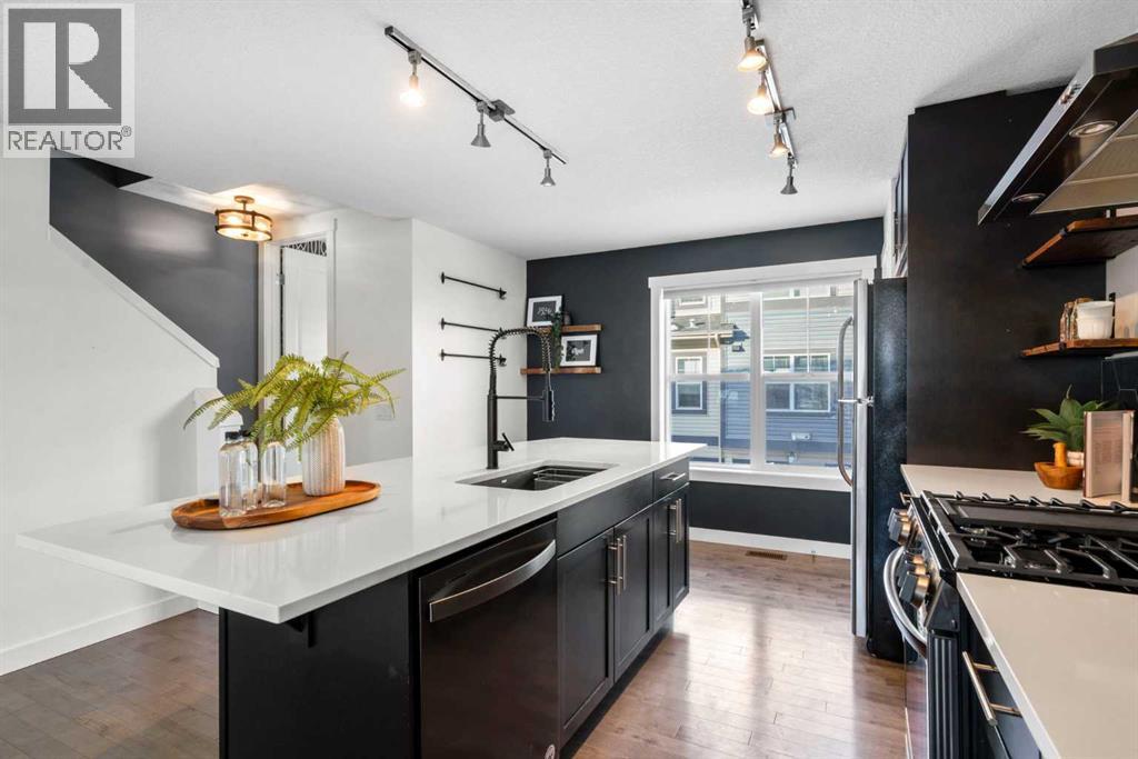 580 Mckenzie Towne Drive Se, Calgary, Alberta  T2Z 1C7 - Photo 4 - A2273586