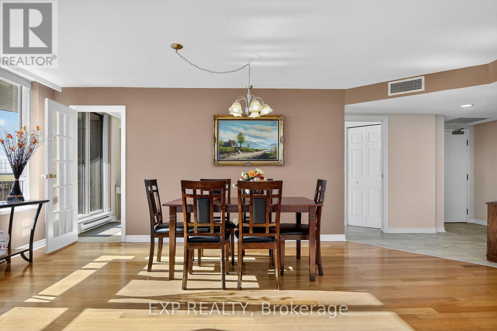 606 - 100 Grant Carman Drive, Ottawa, Ontario  K2E 8B8 - Photo 8 - X12608186