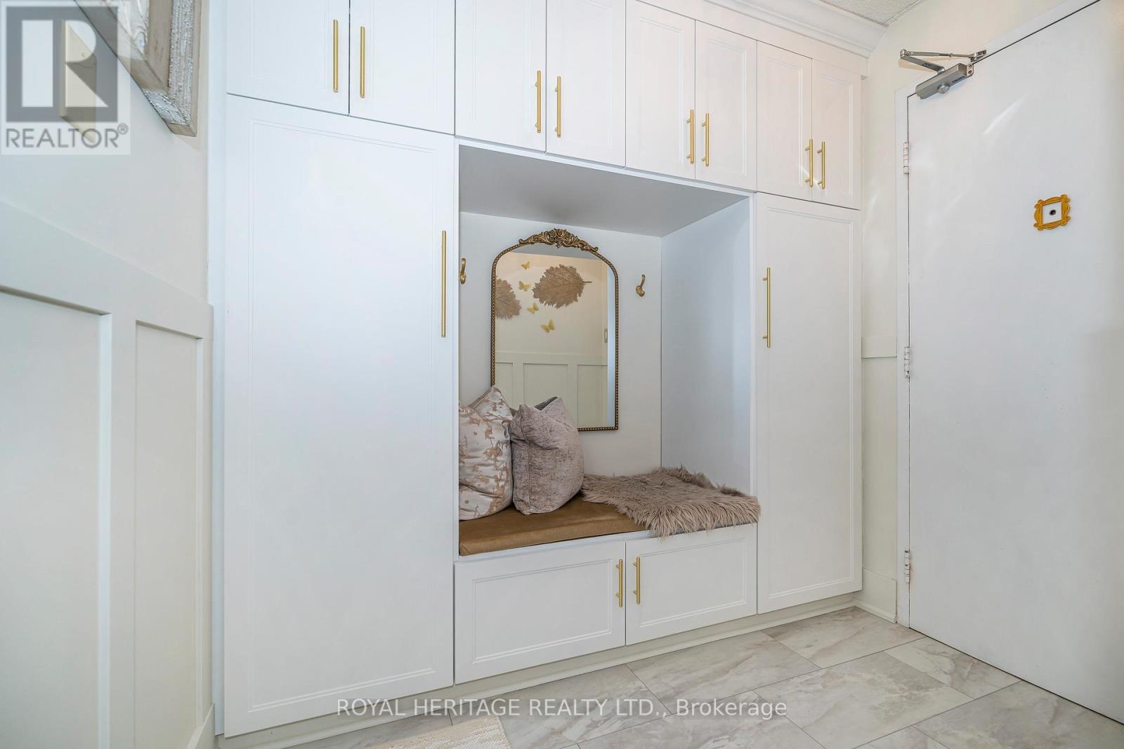 101 - 1535 Diefenbaker Court, Pickering, Ontario  L1V 3W2 - Photo 2 - E12451194