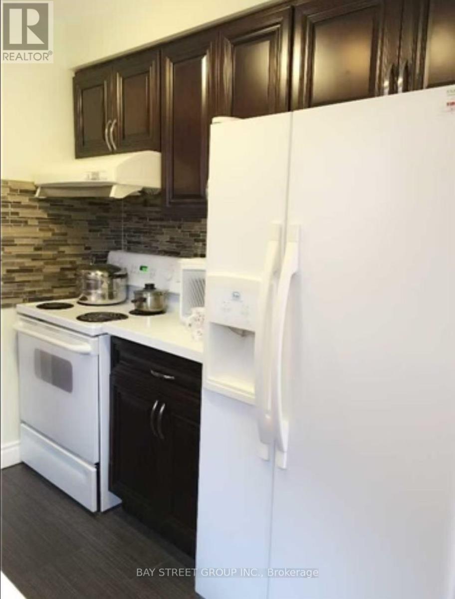 Second Or Third Bedroom - 82 Apache Trail, Toronto, Ontario  M2H 2H9 - Photo 12 - C12608204