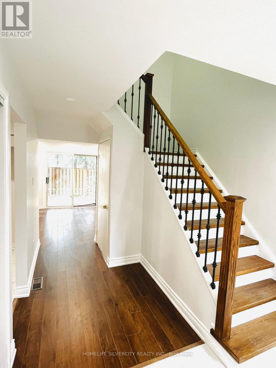 26 Niles Way, Markham, Ontario L3T 5B8 - Photo 6 - N12608184