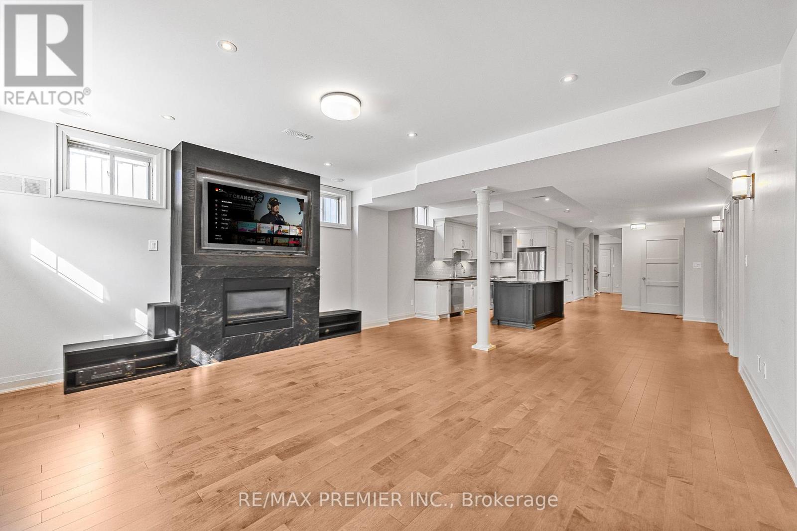 76 Orleans Circle, Vaughan, Ontario  L4H 0V3 - Photo 34 - N12444279