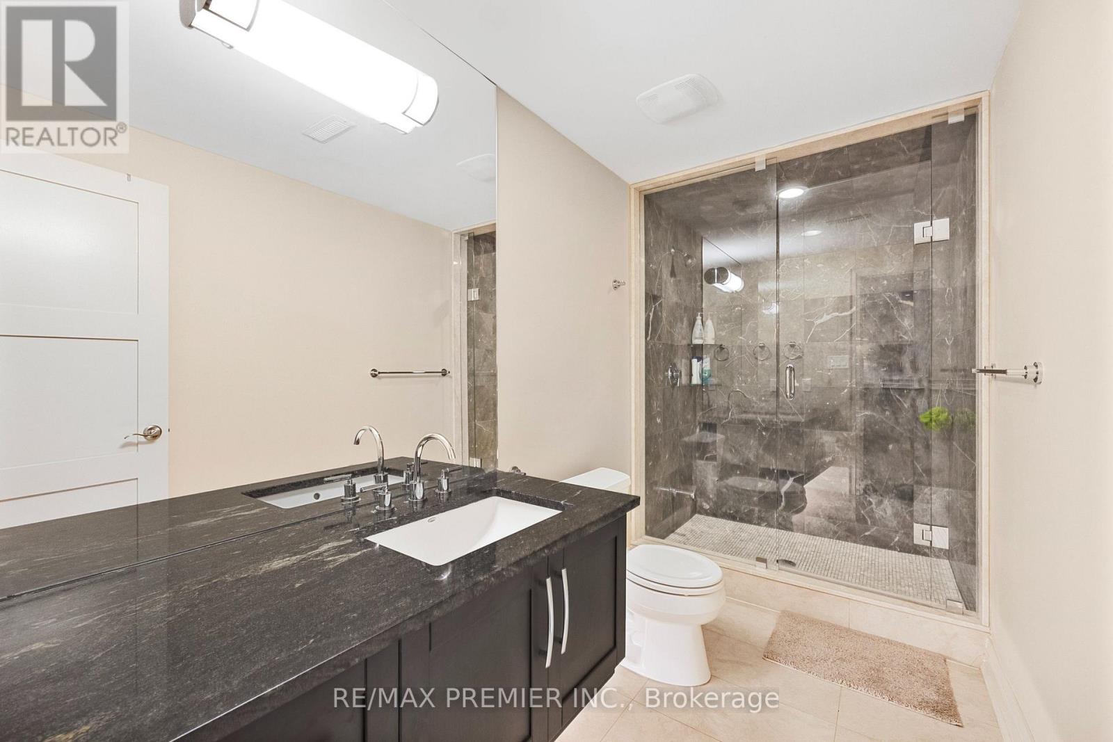 76 Orleans Circle, Vaughan, Ontario  L4H 0V3 - Photo 40 - N12444279