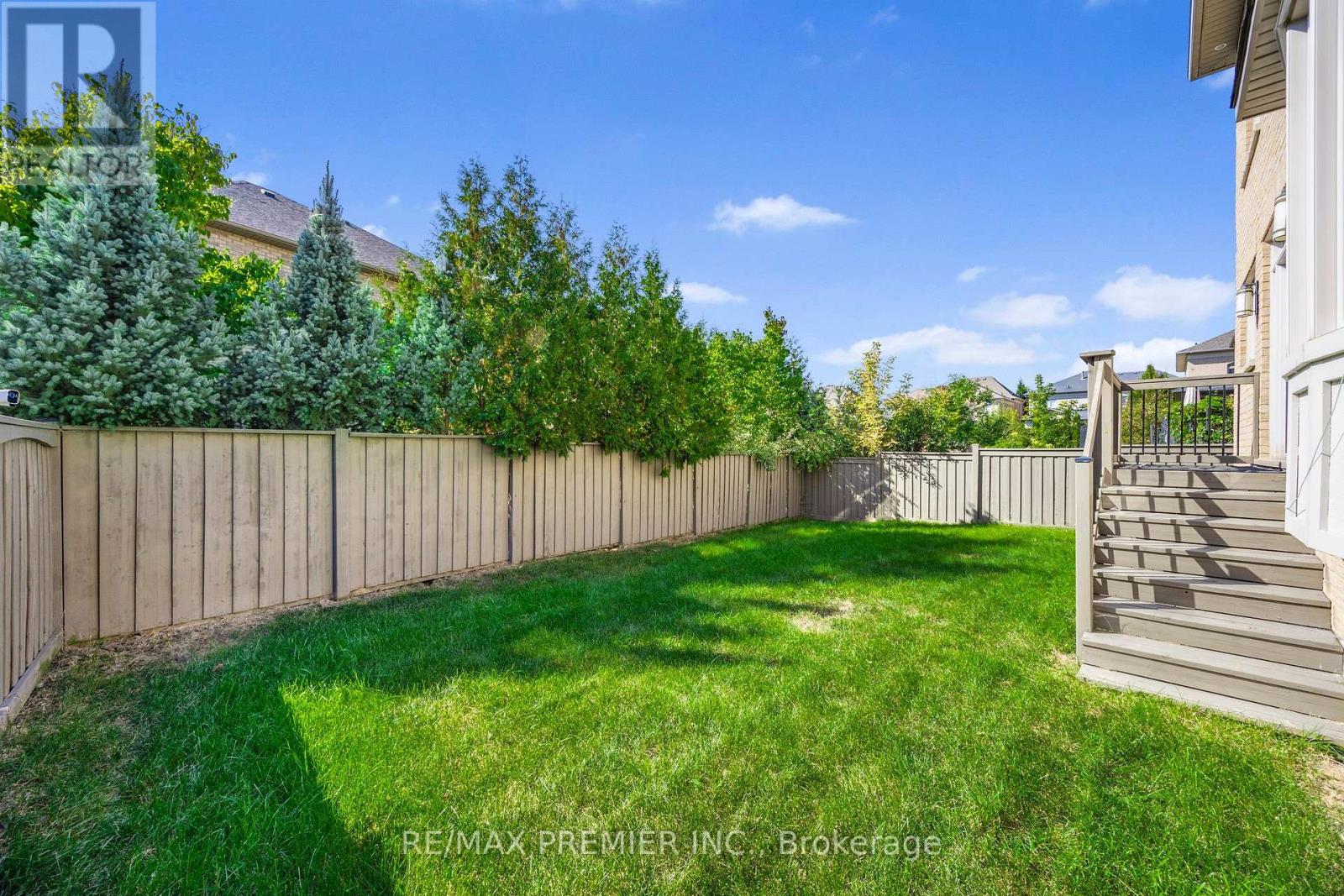 76 Orleans Circle, Vaughan, Ontario  L4H 0V3 - Photo 43 - N12444279