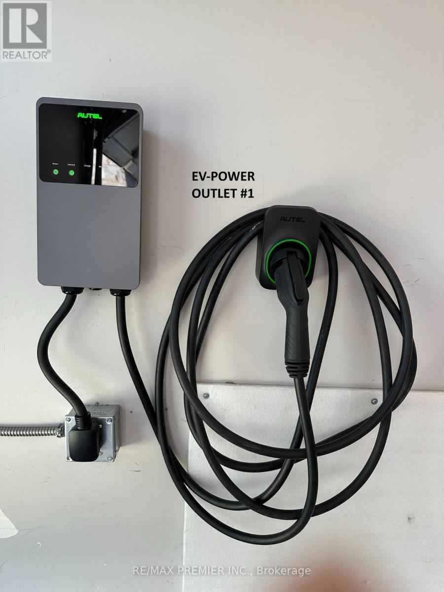 76 Orleans Circle, Vaughan, Ontario  L4H 0V3 - Photo 44 - N12444279