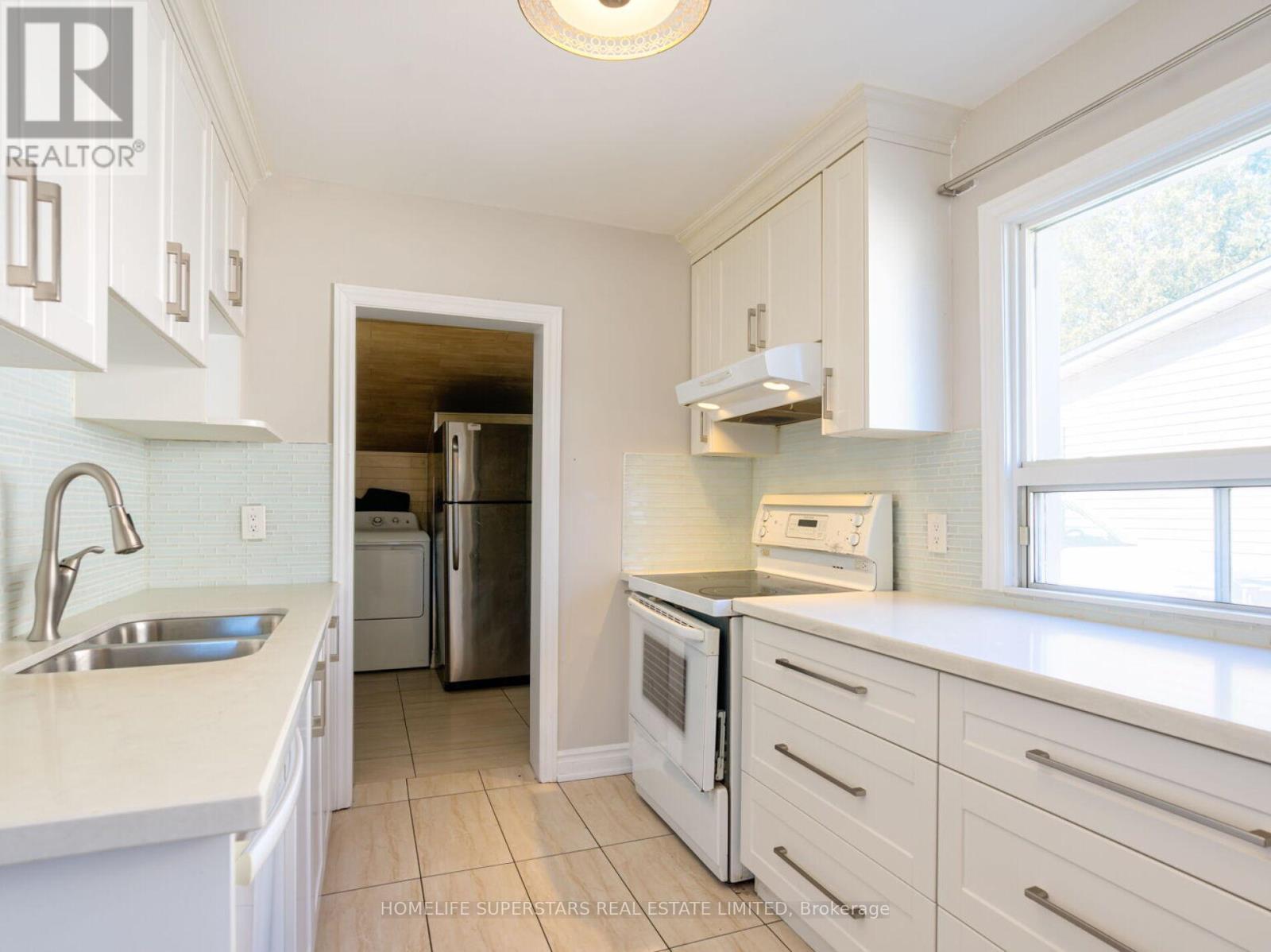 72 Frederick Street, Brampton, Ontario L6Y 1G8 - Photo 16 - W12608208