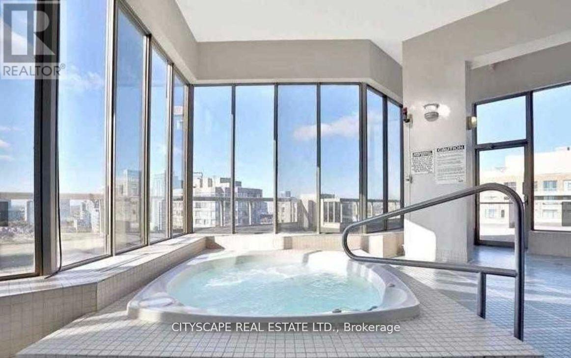 Ph 06 - 55 Elm Drive W, Mississauga (City Centre), Ontario  L5B 3Z3 - Photo 18 - W12608226