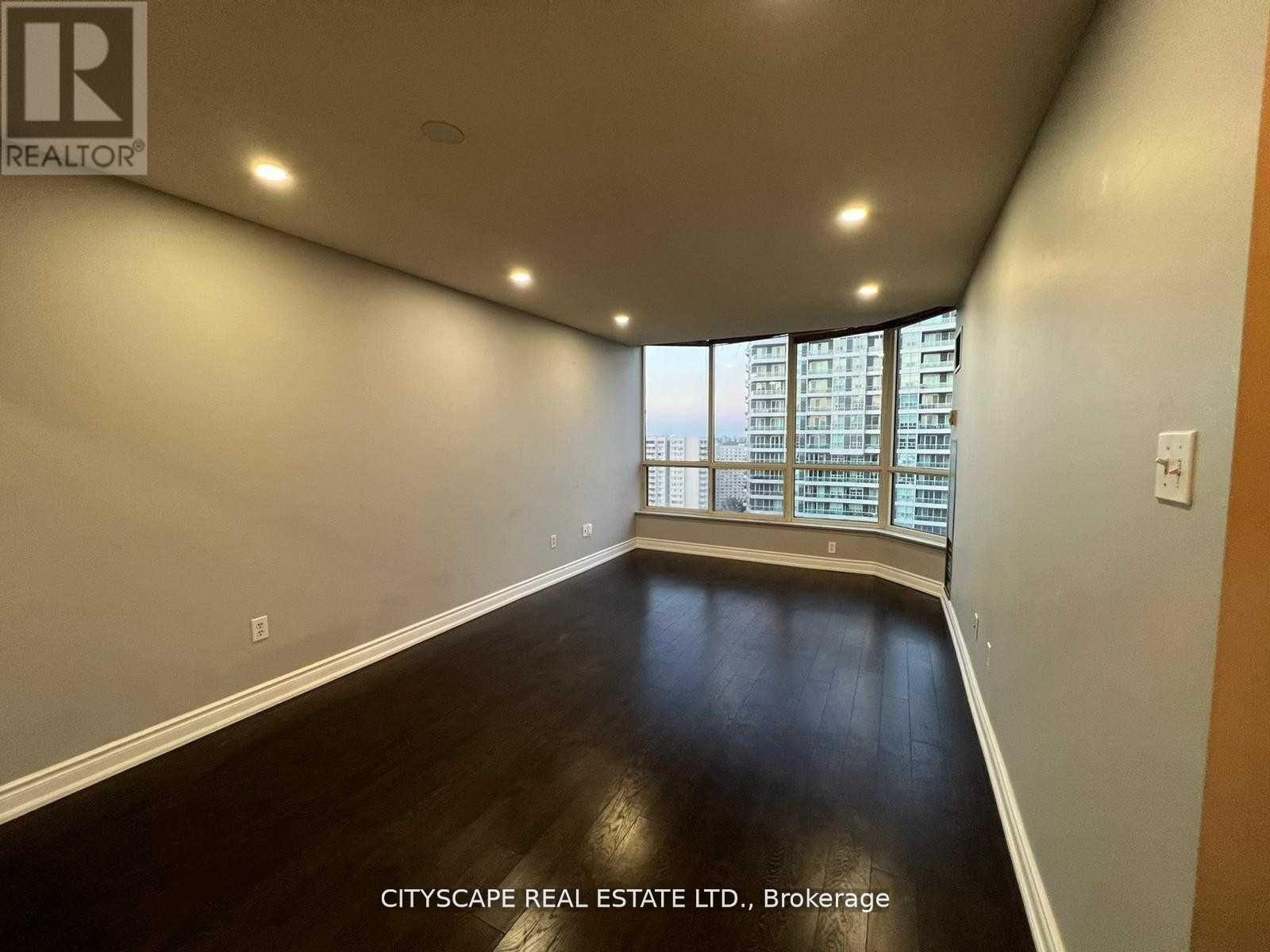 Ph 06 - 55 Elm Drive W, Mississauga (City Centre), Ontario  L5B 3Z3 - Photo 9 - W12608226