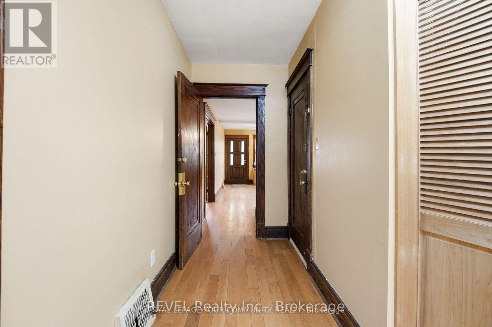 Upper - 4899 Morrison Street, Niagara Falls, Ontario  L2E 2C6 - Photo 14 - X12608206