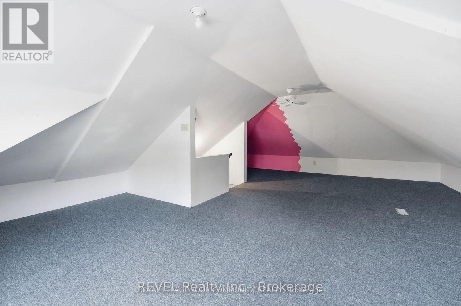 Upper - 4899 Morrison Street, Niagara Falls, Ontario  L2E 2C6 - Photo 26 - X12608206