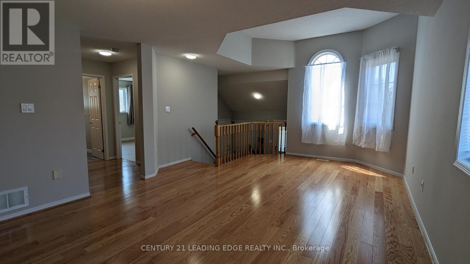 76 Srigley Street, Barrie, Ontario  L4N 0L7 - Photo 3 - S12606130