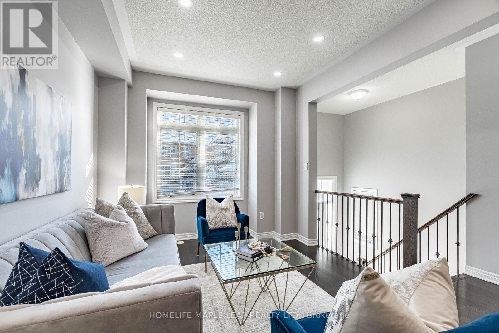 76 Rockman Crescent, Brampton, Ontario L7A 3Z9 - Photo 6 - W12607822