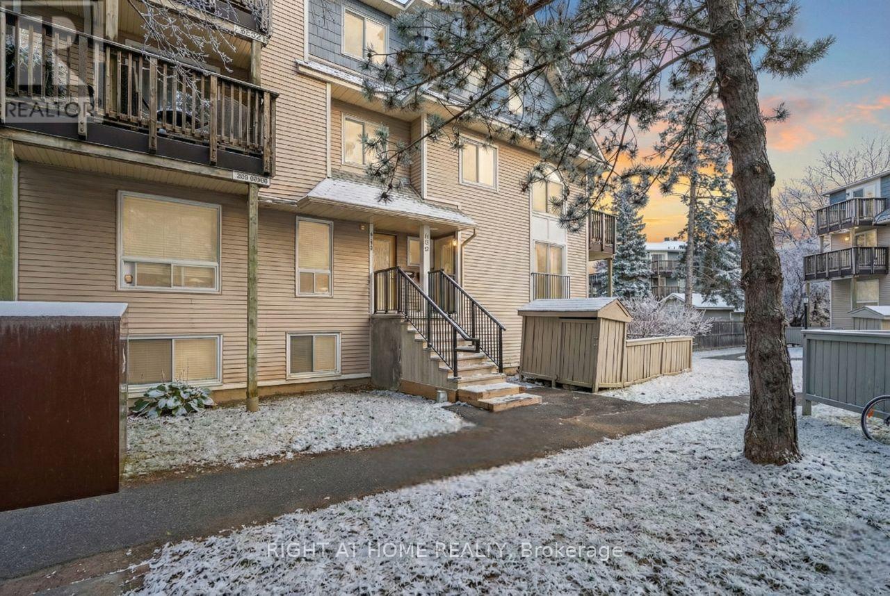 606 Tanguay Court, Ottawa, Ontario K2L 3X3 - Photo 2 - X12608236