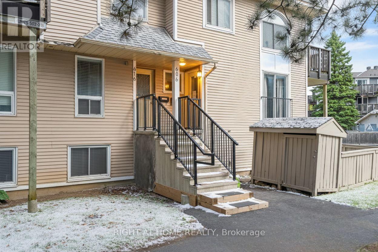 606 Tanguay Court, Ottawa, Ontario K2L 3X3 - Photo 3 - X12608236