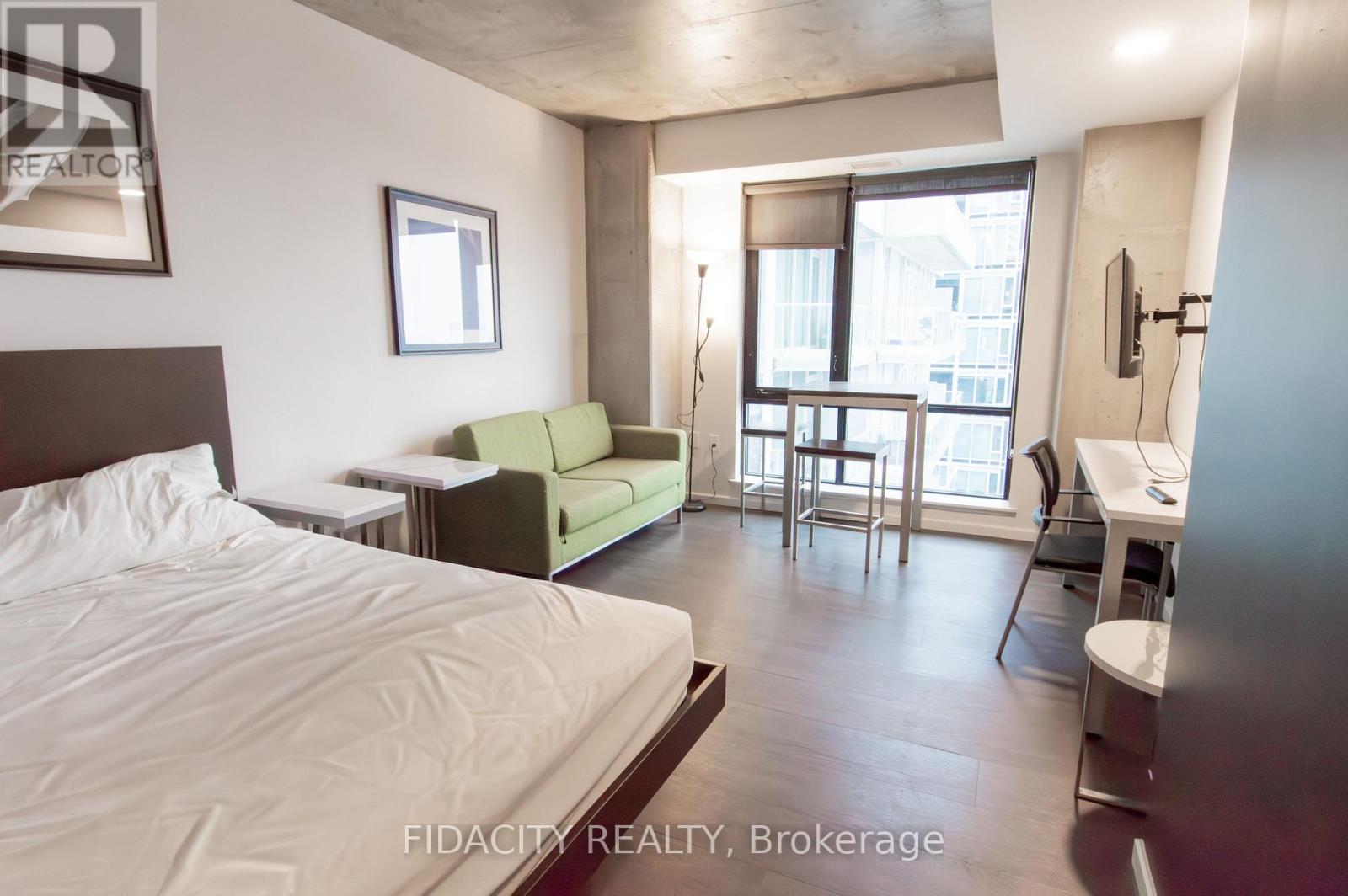 2315 - 105 Champagne Avenue S, Ottawa, Ontario K1S 4P3 - Photo 4 - X12608246