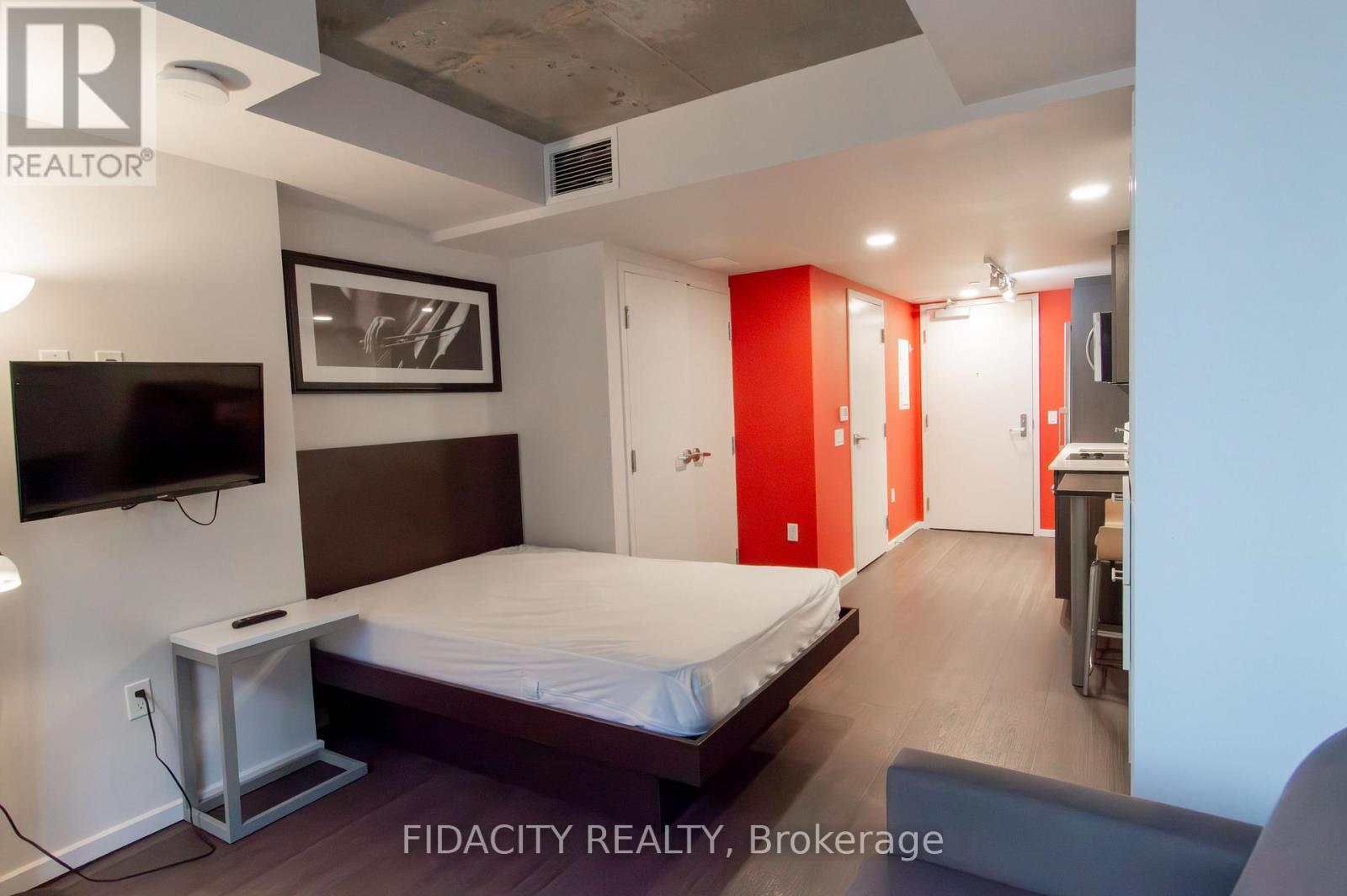 2911 - 105 Champagne Avenue S, Ottawa, Ontario K1S 4P3 - Photo 6 - X12608252