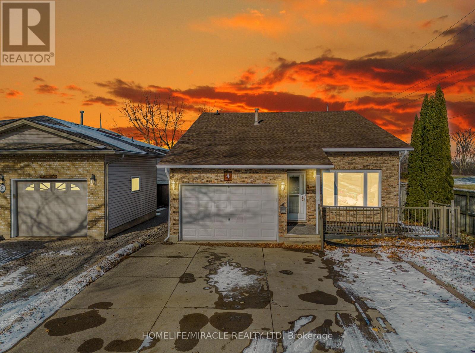 4 EASTWOOD DRIVE, Welland, Ontario