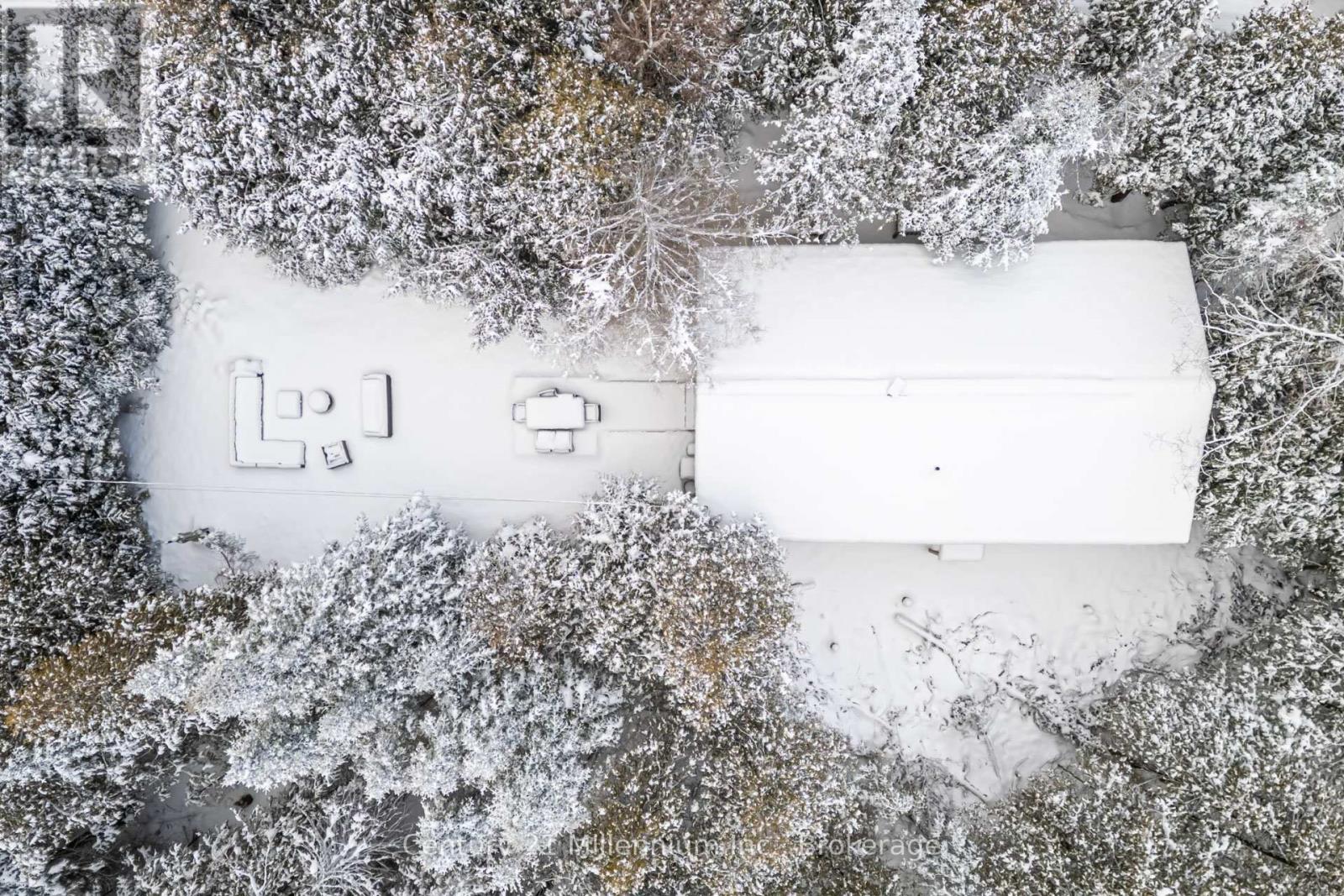 1025 West Road, Northern Bruce Peninsula, Ontario N0H 1W0 - Photo 2 - X12582796