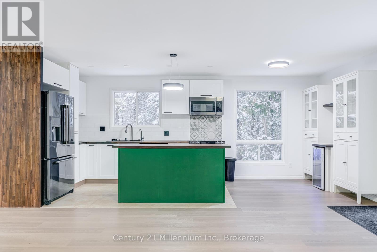 1025 West Road, Northern Bruce Peninsula, Ontario N0H 1W0 - Photo 8 - X12582796