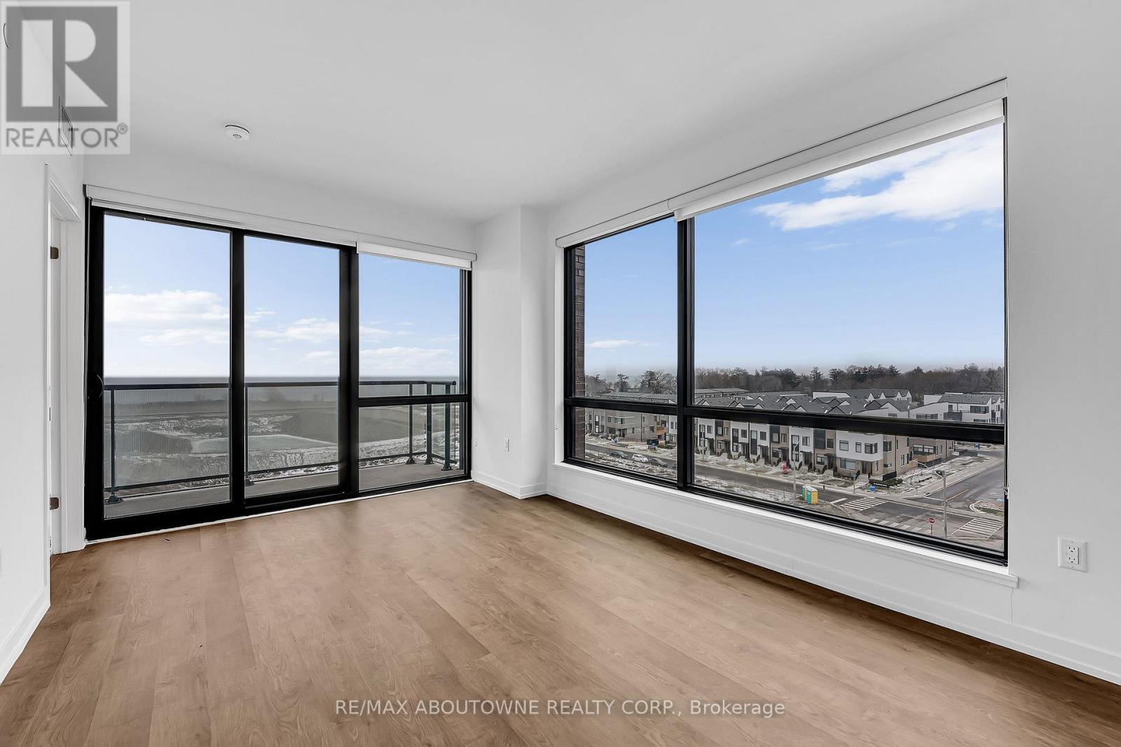 517 - 251 Masonry Way, Mississauga, Ontario  L5H 0B2 - Photo 20 - W12608256