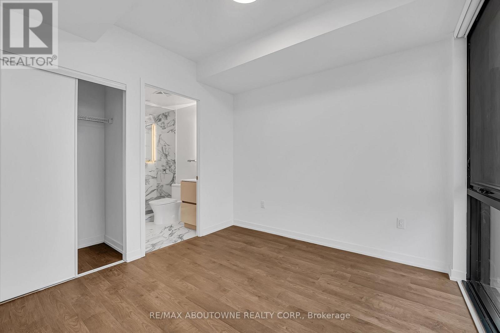 517 - 251 Masonry Way, Mississauga, Ontario  L5H 0B2 - Photo 26 - W12608256