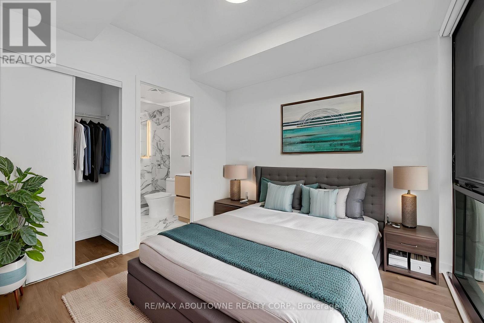 517 - 251 Masonry Way, Mississauga, Ontario  L5H 0B2 - Photo 27 - W12608256