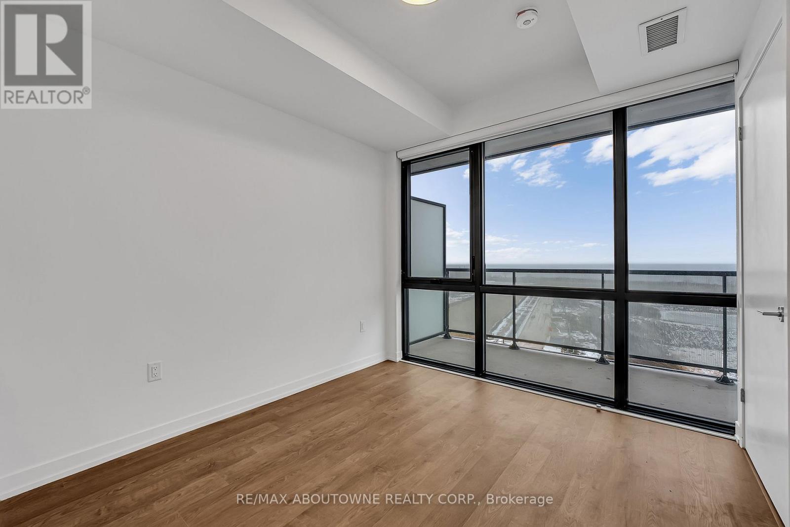 517 - 251 Masonry Way, Mississauga, Ontario  L5H 0B2 - Photo 29 - W12608256