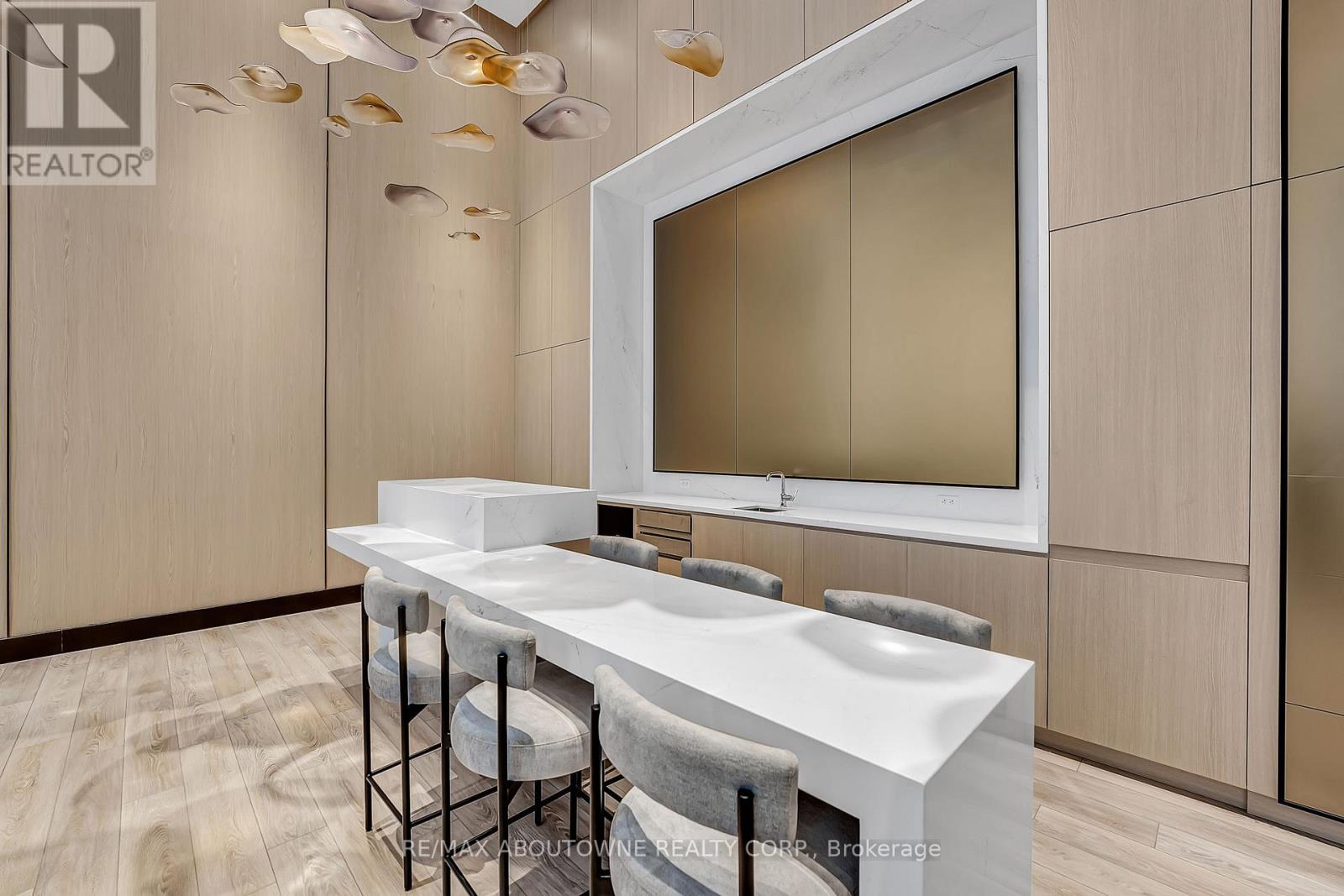 517 - 251 Masonry Way, Mississauga, Ontario  L5H 0B2 - Photo 39 - W12608256