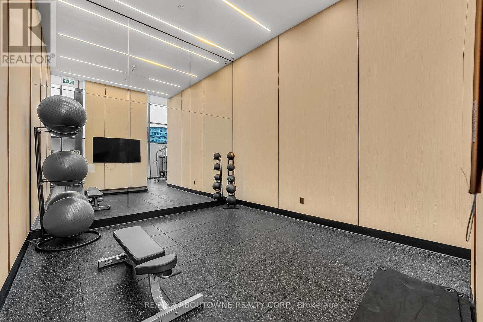 517 - 251 Masonry Way, Mississauga, Ontario  L5H 0B2 - Photo 45 - W12608256