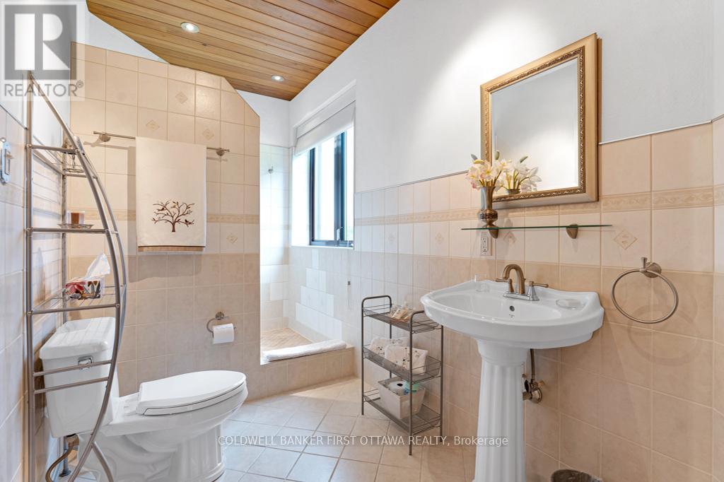 2499 Bathurst Concession 2 Road, Tay Valley, Ontario  K7H 3C9 - Photo 24 - X12408435