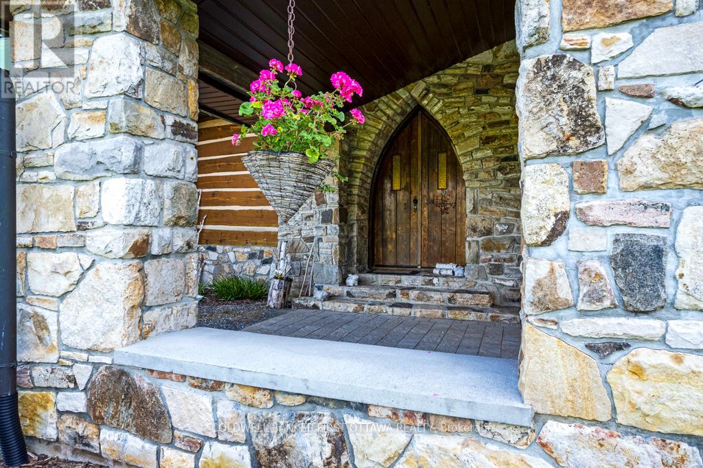 2499 Bathurst Concession 2 Road, Tay Valley, Ontario  K7H 3C9 - Photo 9 - X12408435