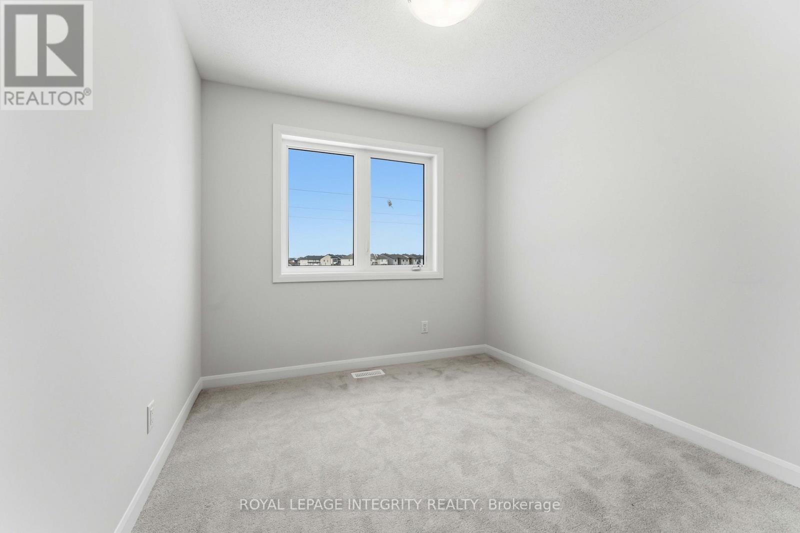 714 Fairline Row, Ottawa, Ontario K2V 0V6 - Photo 27 - X12608274