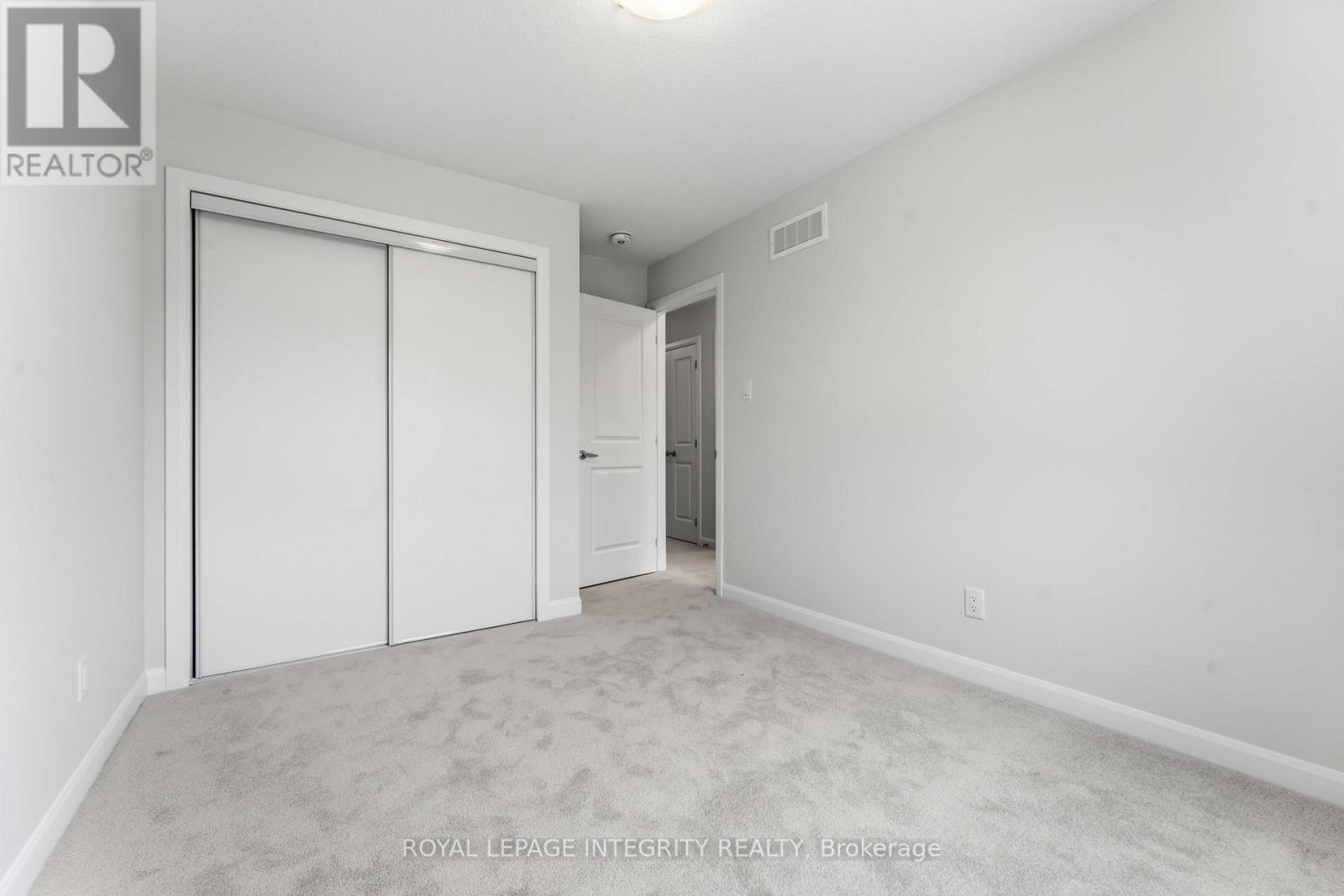 714 Fairline Row, Ottawa, Ontario K2V 0V6 - Photo 35 - X12608274