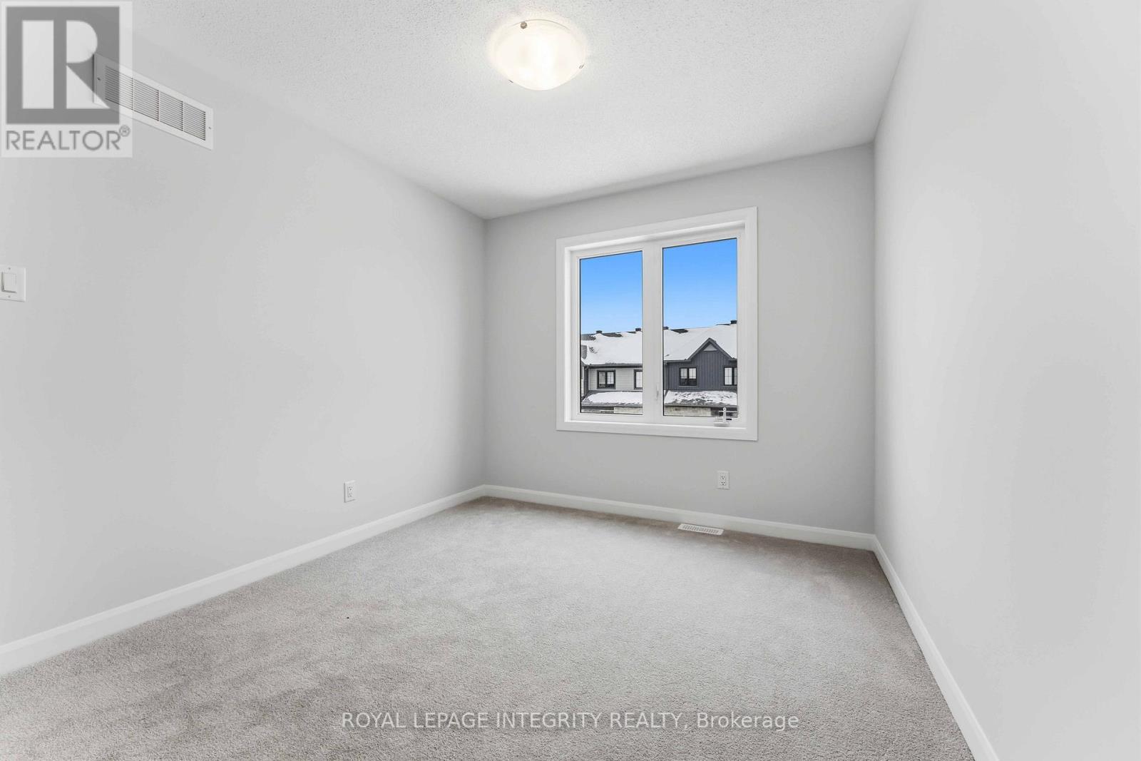 714 Fairline Row, Ottawa, Ontario K2V 0V6 - Photo 36 - X12608274