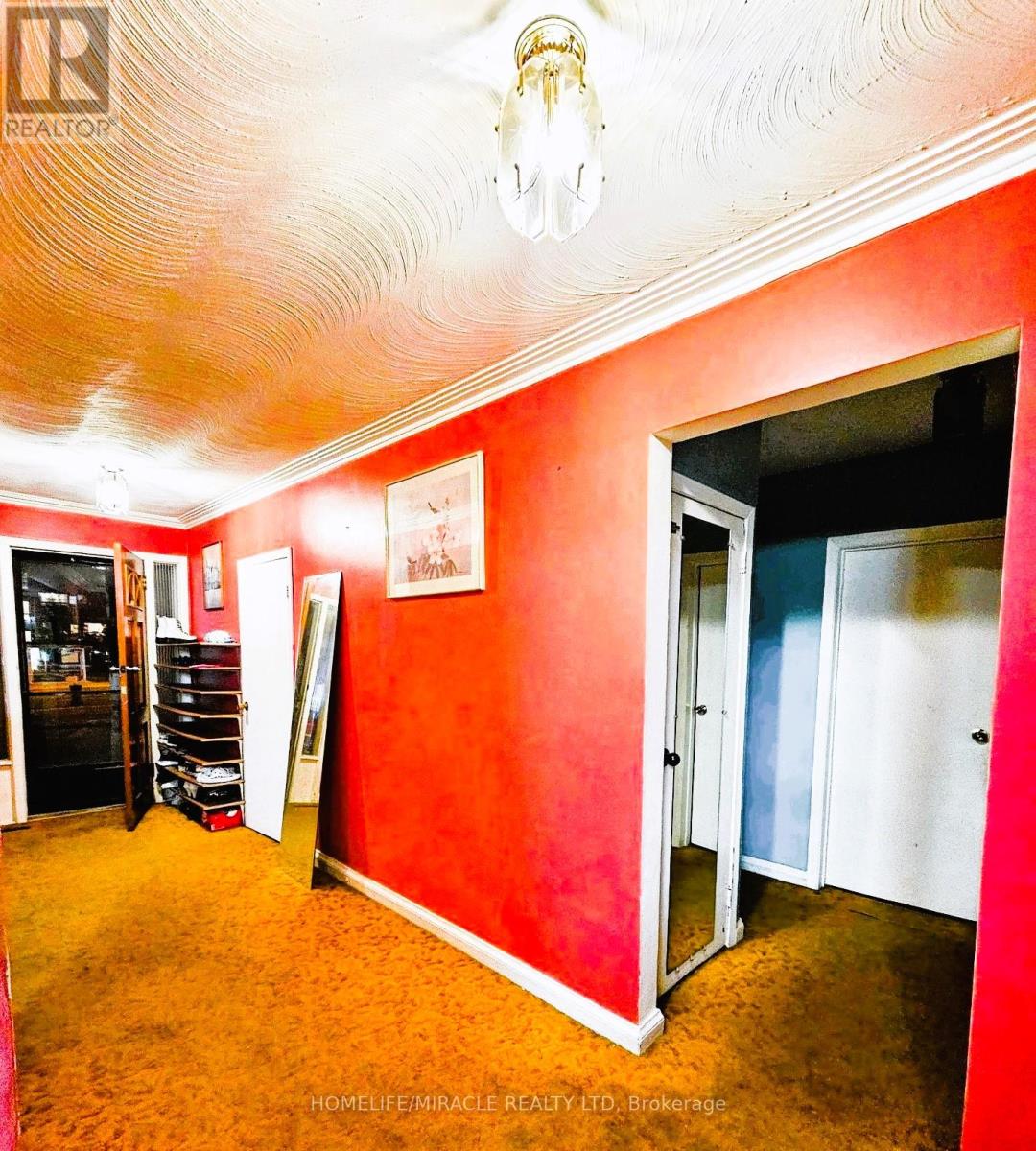 Main Room - 3 - 898 Kennedy Road, Toronto, Ontario  M1K 2E8 - Photo 7 - E12608296